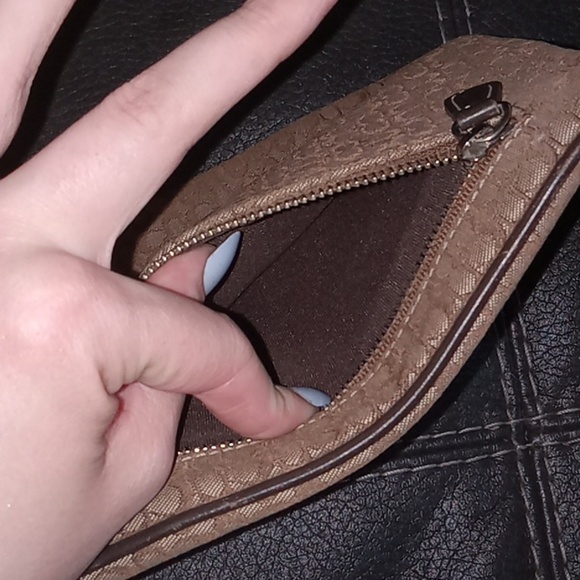 COACH Signature Crossbody EUC - Picture 13 of 16